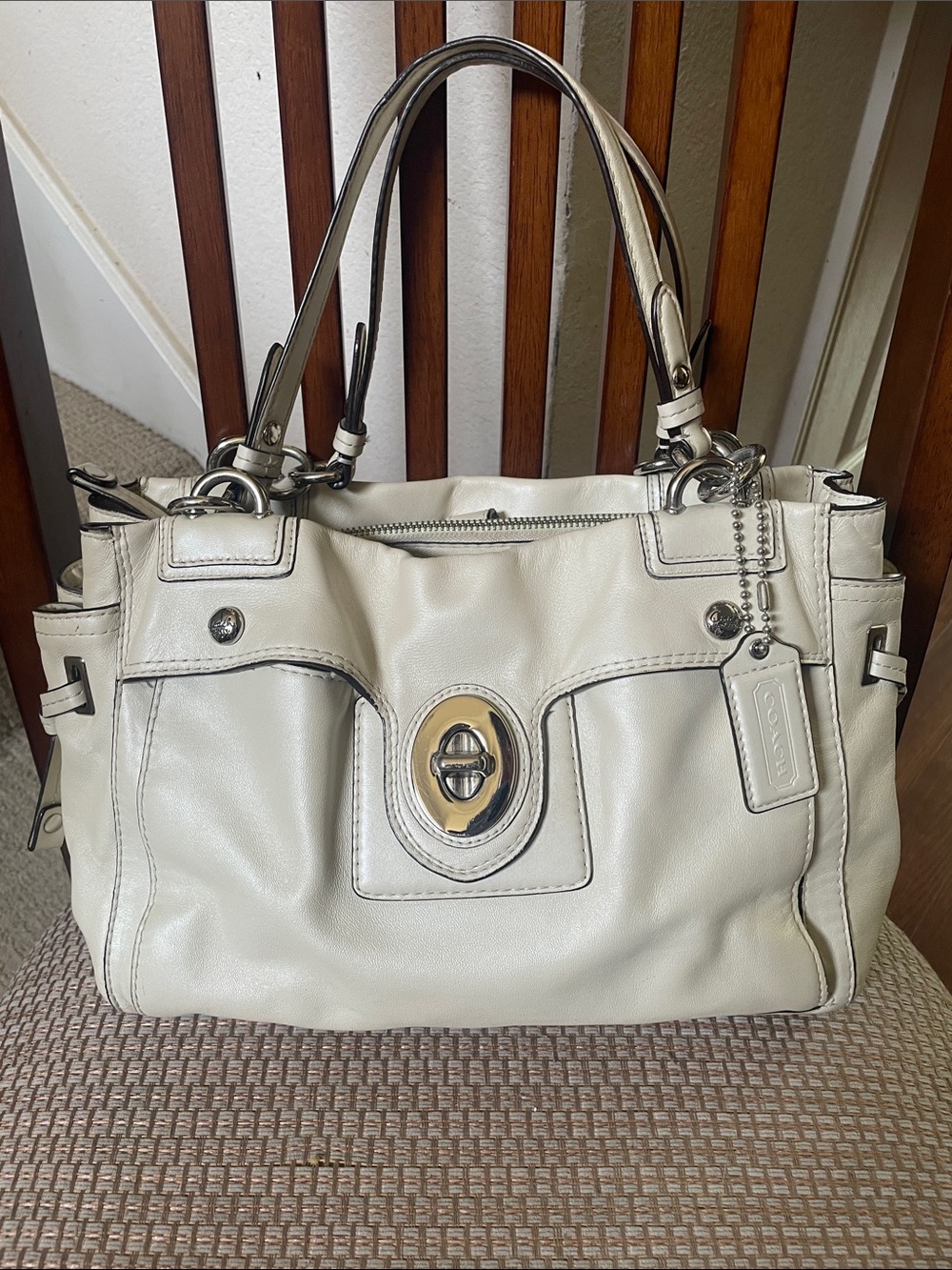 Coach Cream Leather Peyton Carryall Turnlock Shoulder Bag
